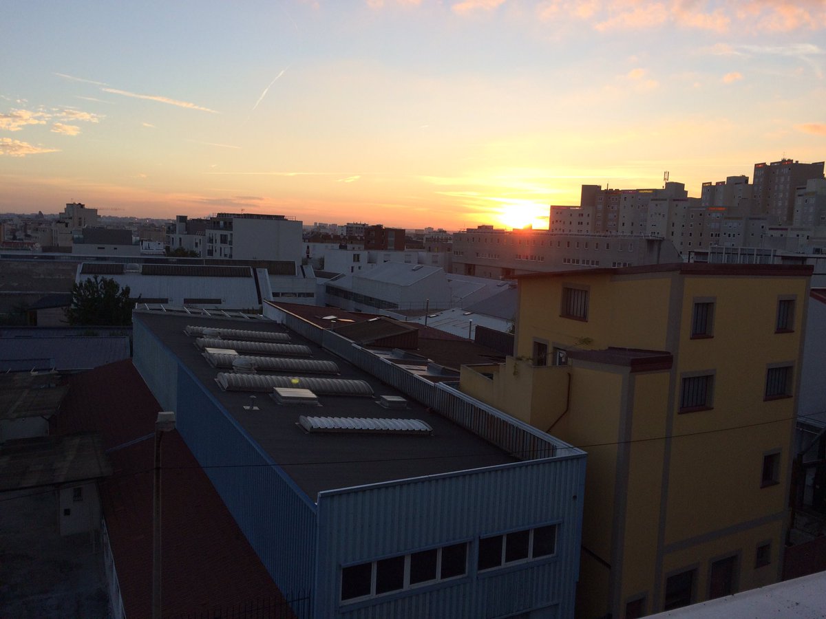 histgeoblog's tweet photo. #sunsetchronicles 25/10/17 https://t.co/y5fKIJfLMz