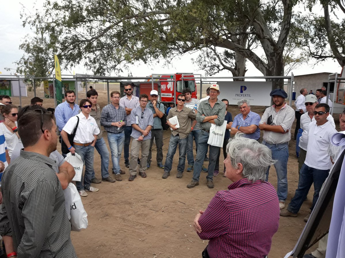 RodrigoFalcone5's tweet photo. Apoyando jornada Aapresid Monte Cristo! #eNeTotal #Proterra #Profertil #MonteCristo @RoyjoCordoba @G_Agroempresa @ProfertilNutri https://t.co/jhzWZEQFjb