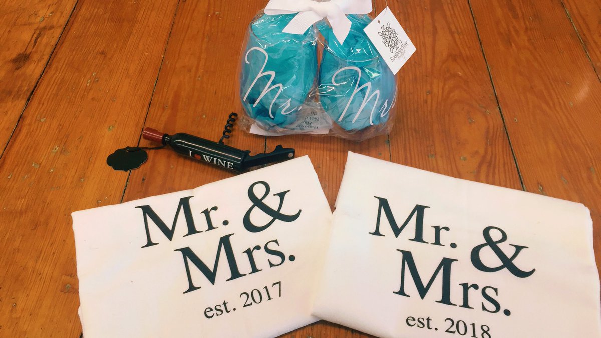 southerntiesque's tweet photo. Do you know someone getting married?  We have Mr and Mrs. acrylic wine glasses and tea towel. 💍 #southerntiesboutique #ishopdavie #shoplocalnc #shopsmallnc #weddinggiftideas https://t.co/2QvnYxLZkN