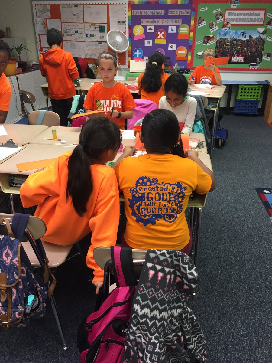 SCEBulldogs's tweet image. Mr. Urena's class is unified! @SCEBulldogs #ccsunity