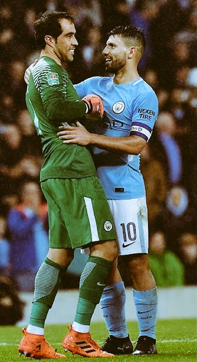 C1audioBravo's tweet photo. Lo que la gente piensa;
Éxito = Suerte
La realidad: 
Éxito: Actitud Positiva + Trabajo ( Mucho Tiempo) https://t.co/WzFvNaMxqs