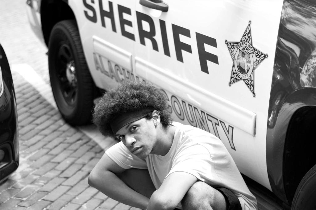 GrowRadio1's tweet photo. Manny Bravo Talks Depression, Racism, Hope on Debut “We Gon’ Die Anyway!” https://t.co/ro8WxRwjgm https://t.co/WyS8xW3gnj