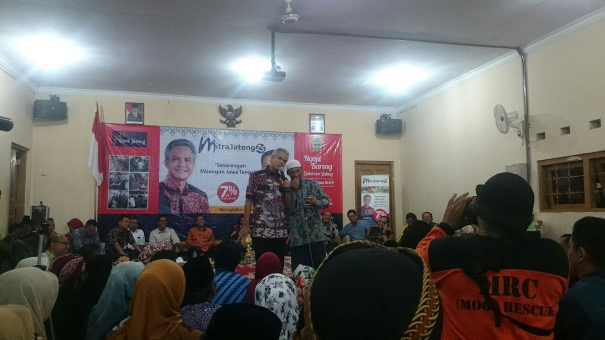 Arra_168's tweet photo. Ngopi Bareng Gubernur Bersama Masyarakat Kab. Pemalang

#DesakuPintar
#JatengGayeng
#GanjarKeDesa https://t.co/UKulv9J6SO