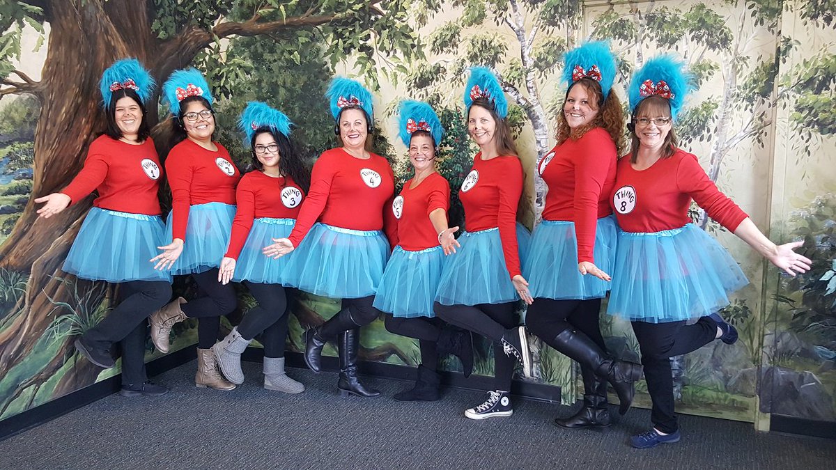 Dons_Johns's tweet photo. #DonsJohns #SpiritWeek Day 3 -- Twin Day! Triplets, Quadruplets, and even Octuplets are acceptable! The winners will be announced later. https://t.co/ow42YsJnnp