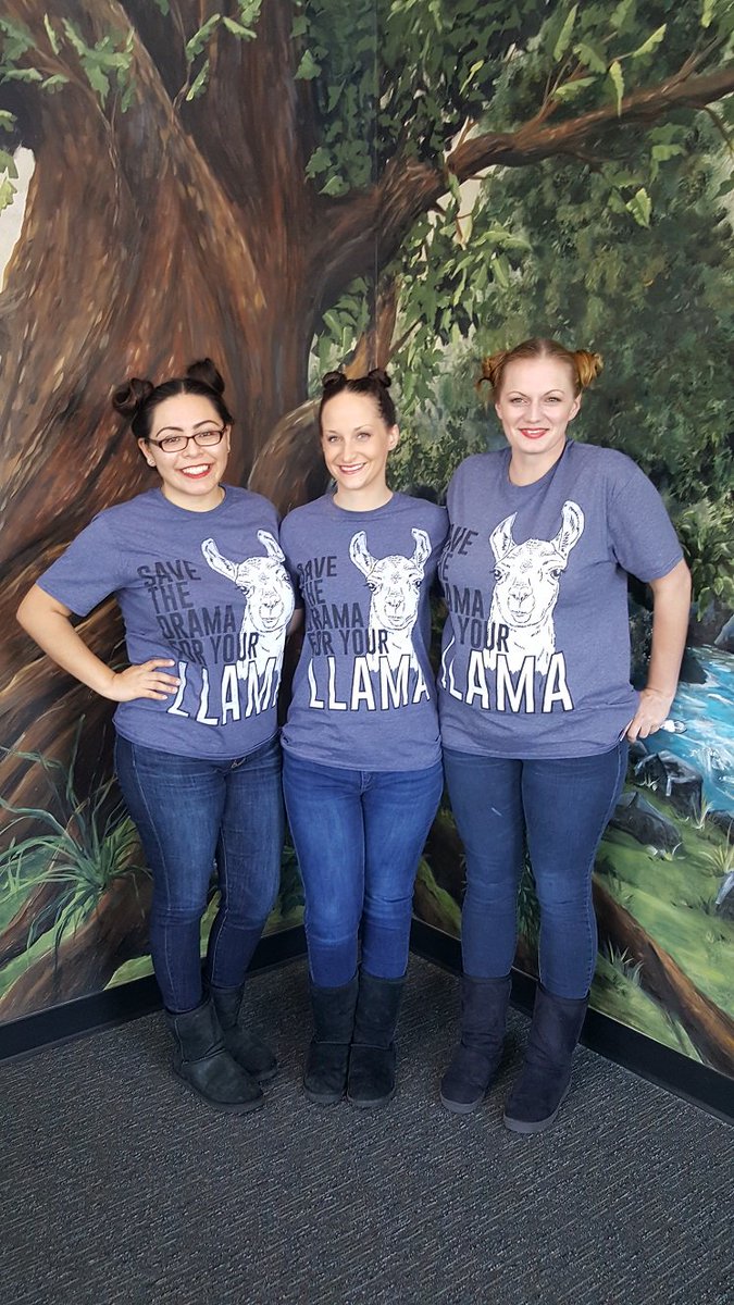 Dons_Johns's tweet photo. #DonsJohns #SpiritWeek Day 3 -- Twin Day! Triplets, Quadruplets, and even Octuplets are acceptable! The winners will be announced later. https://t.co/ow42YsJnnp