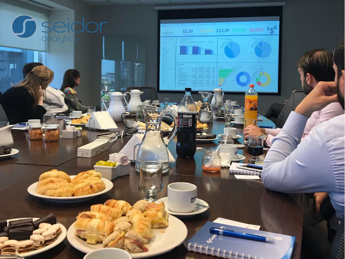 Seidor_Analytic's tweet photo. #buenmiercoles @SAPAnalytics Cloud con @fvivot revisando sus soluciones, en un DEMO en vivo! @Seidor_Analytic #desayunofinanciero https://t.co/7045SJTiwm