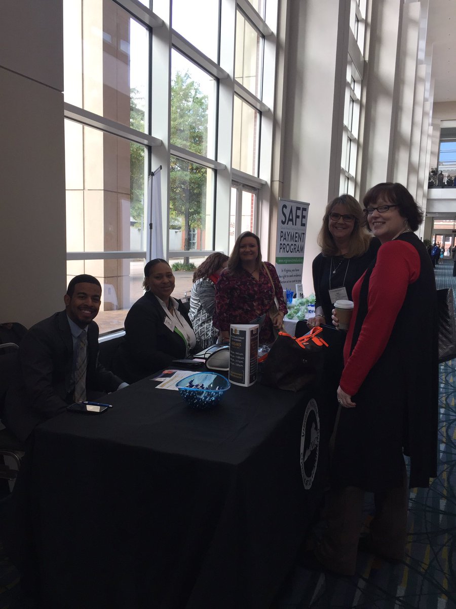 Simnsays's tweet photo. VWC employees at the conference #2017vwc https://t.co/lI4nUxrWRZ