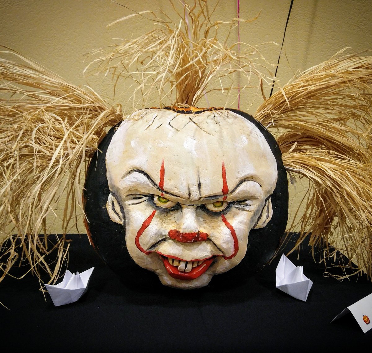ncardenas72's tweet photo. Happy Halloween! Pumpkin carving @StephenKing @ITMovieOfficial #pumpkin #Carving https://t.co/nCYpi3EiL2