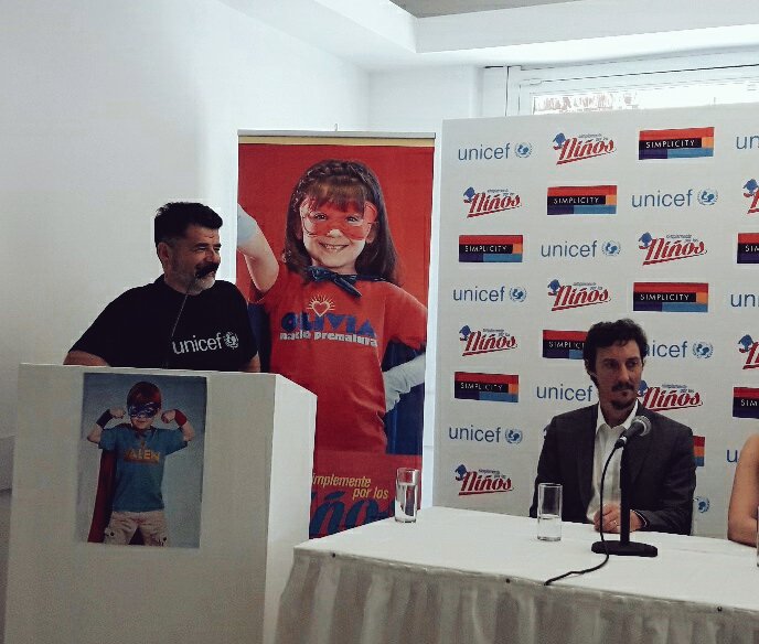 InnovARCS's tweet image. Ahora! Presentación del segundo año de #Simplementexlosniños @Farmacity @SimplicityArg @UNICEFargentina @Julyweich