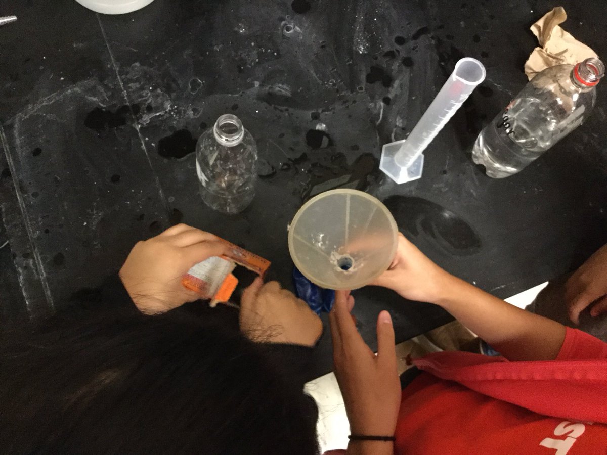 jcross57's tweet photo. Chemistry review centers @CarnageMagnetMS #teamawesome #8thgradescience https://t.co/vjy5t0sppU