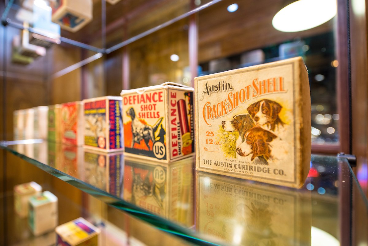 DucksUnlimited's tweet photo. Check out the vintage shotgun shell boxes on display now at DU Waterfowling Heritage Center Learn more: https://t.co/CjmJCADMJB #DUMuseum https://t.co/Bukjax0wSy