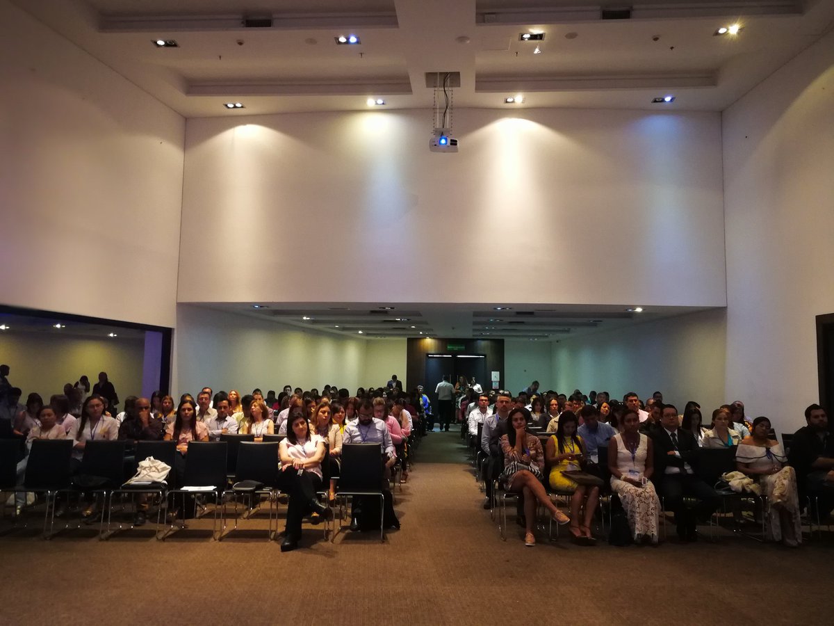 ConstanzaAbadia's tweet photo. En el evento de instalación de X Congreso Internacional de Prospectiva y I Congreso Internacional de emprendimiento . Cali-Valle https://t.co/ppvmO2L1TK
