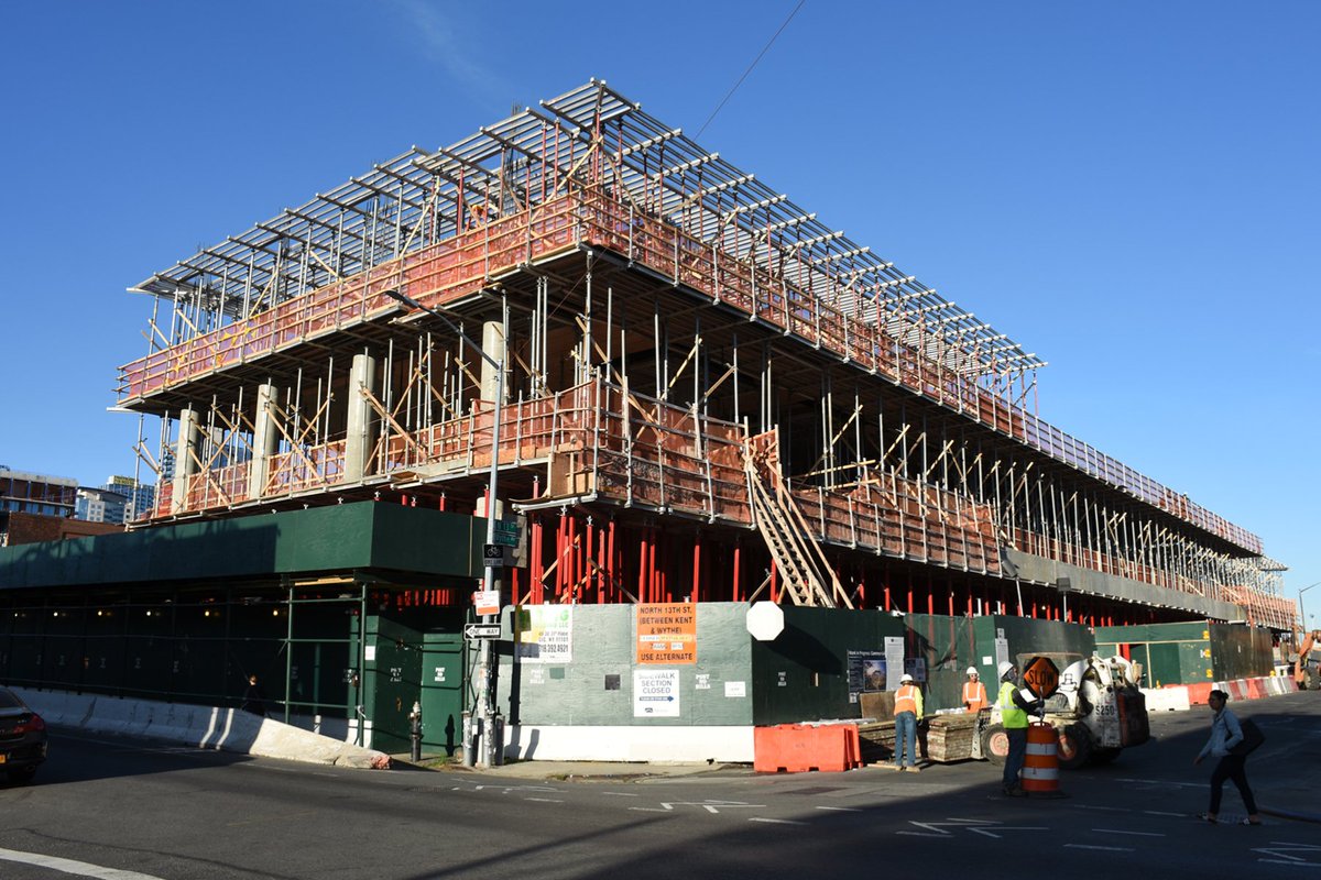 tgnickel1998's tweet photo. Our mega project #25Kent Avenue is on the rise! Work has started on the third floor of the east building. https://t.co/g15OHc8Amg