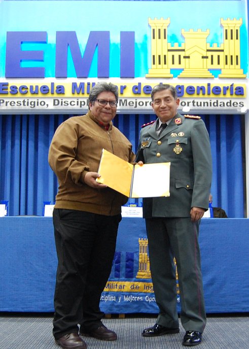emibolivia's tweet photo. El Rector de la EMI, suscribió Convenio Marco de Cooperación Interinstitucional con el Grupo MIC, (Multidisciplinary Industrial Consulting) https://t.co/Qbqd7WQJtT