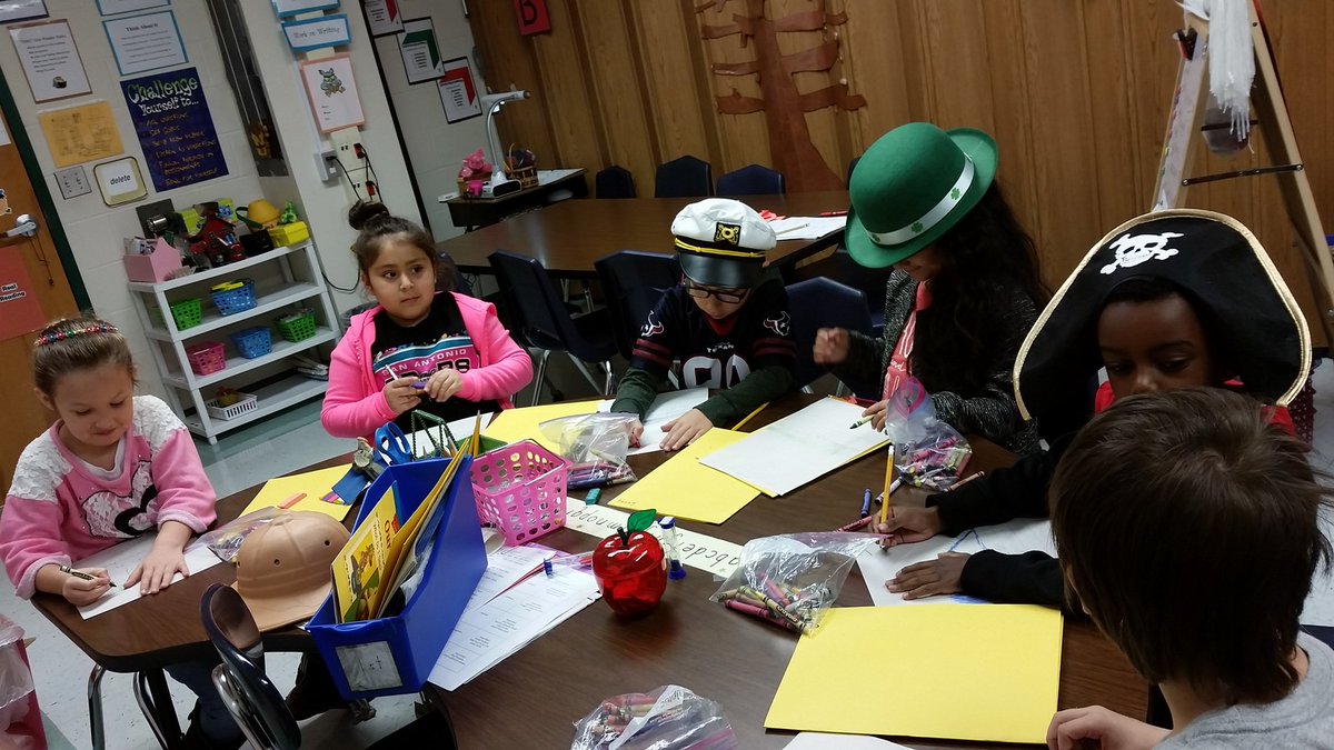 lyssy4literacy's tweet photo. @NISDRhodes More mentor text writing with 1st grade #readingandwritingfun https://t.co/97PCnoSwYf
