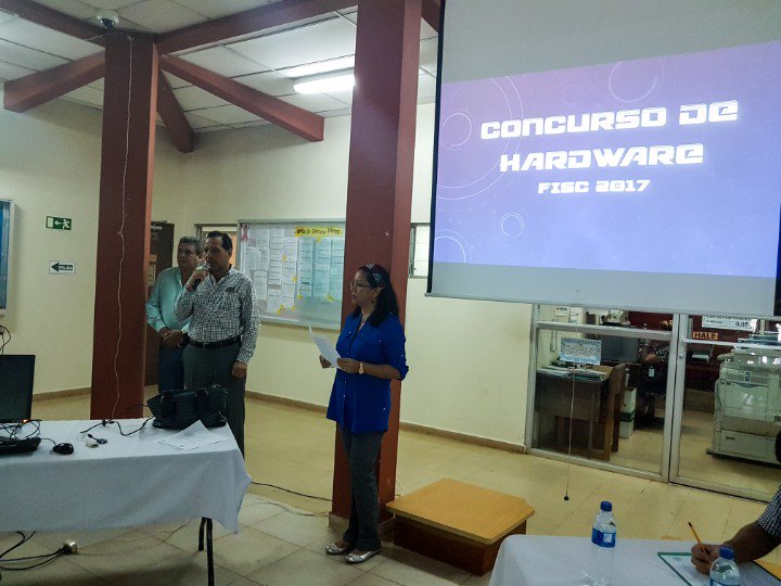 JoPeraltaB's tweet photo. Concurso de Ensamblaje de Hardware FISC 2017  @FISCVeraguas @UTPVeraguas https://t.co/jl8eOdcQoV