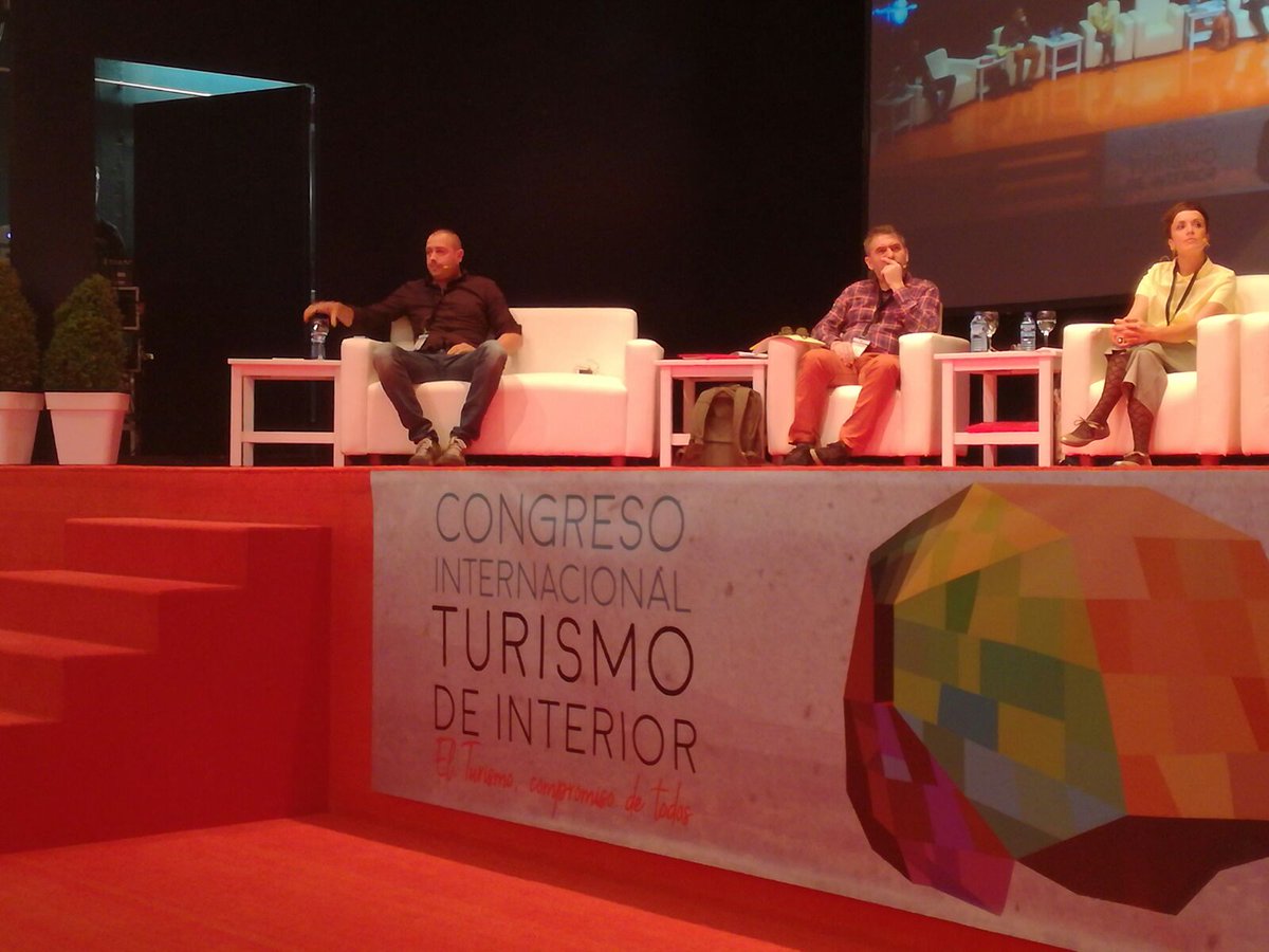 extremadura_tur's tweet photo. Gastronomía como camino a excelencia turística JM Hdez #PromoçãoAlentejo @Turgalicia @SlowFoodEx #ACOCIREX @paradadelareina #CongresoTur_Ex https://t.co/1OwZFuKb7m
