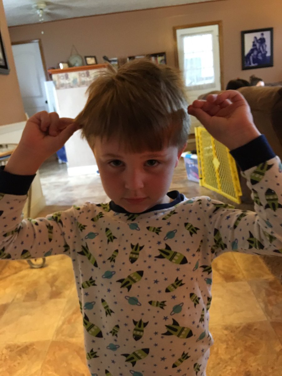 JackTheRob's tweet photo. "Let's do airplane" https://t.co/fg3wL5rUXp