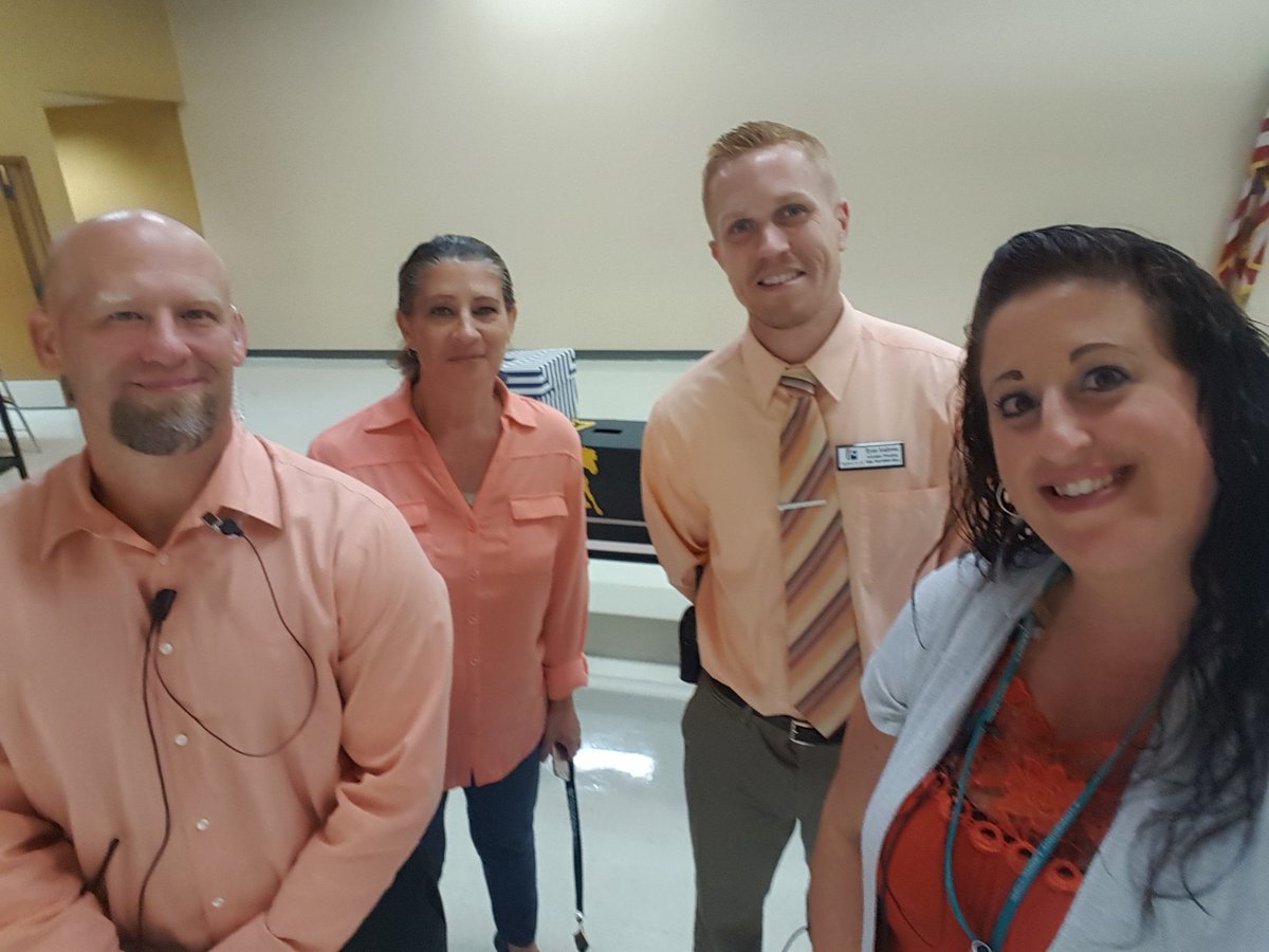 ITMSMUSTANGS's tweet photo. More Mustangs sporting orange for Unity Day!!
#unityday2017
#itmspride https://t.co/jVr7mU9DvO