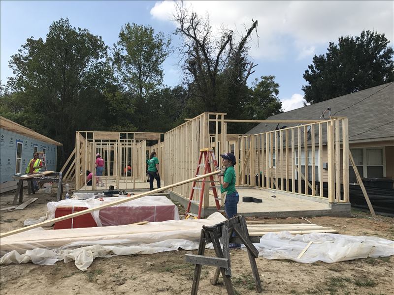 BASFLouisiana's tweet photo. Employee volunteers framed an entire house at @HabitatGBR's annual Women's Build event. #MFGWomen #womeninSTEM https://t.co/6URmV4nS7c