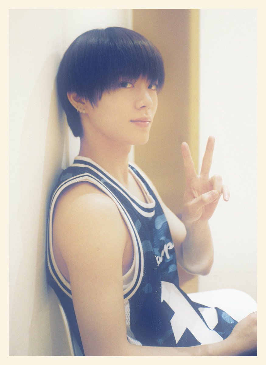 NCTsmtown_127's tweet image. HAPPY BIRTHDAY🎂 TO #YUTA!🎉 
🌏WE💚YOU!😘

#HappyYutaDay
#유타 #NCT #NCT127