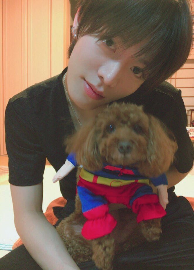 cyut_a's tweet photo. I love those pictures of him 
#HappyYutaDay https://t.co/rXG7xXesNz