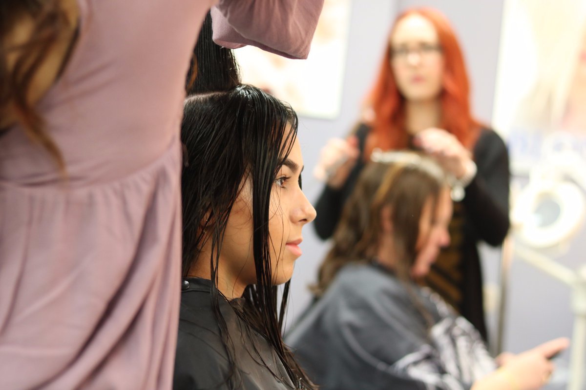 CHSTVNEWS's tweet photo. Thanks to everyone who participated in yesterday's #cutsforcancer event! https://t.co/QVu4Xp1DbM