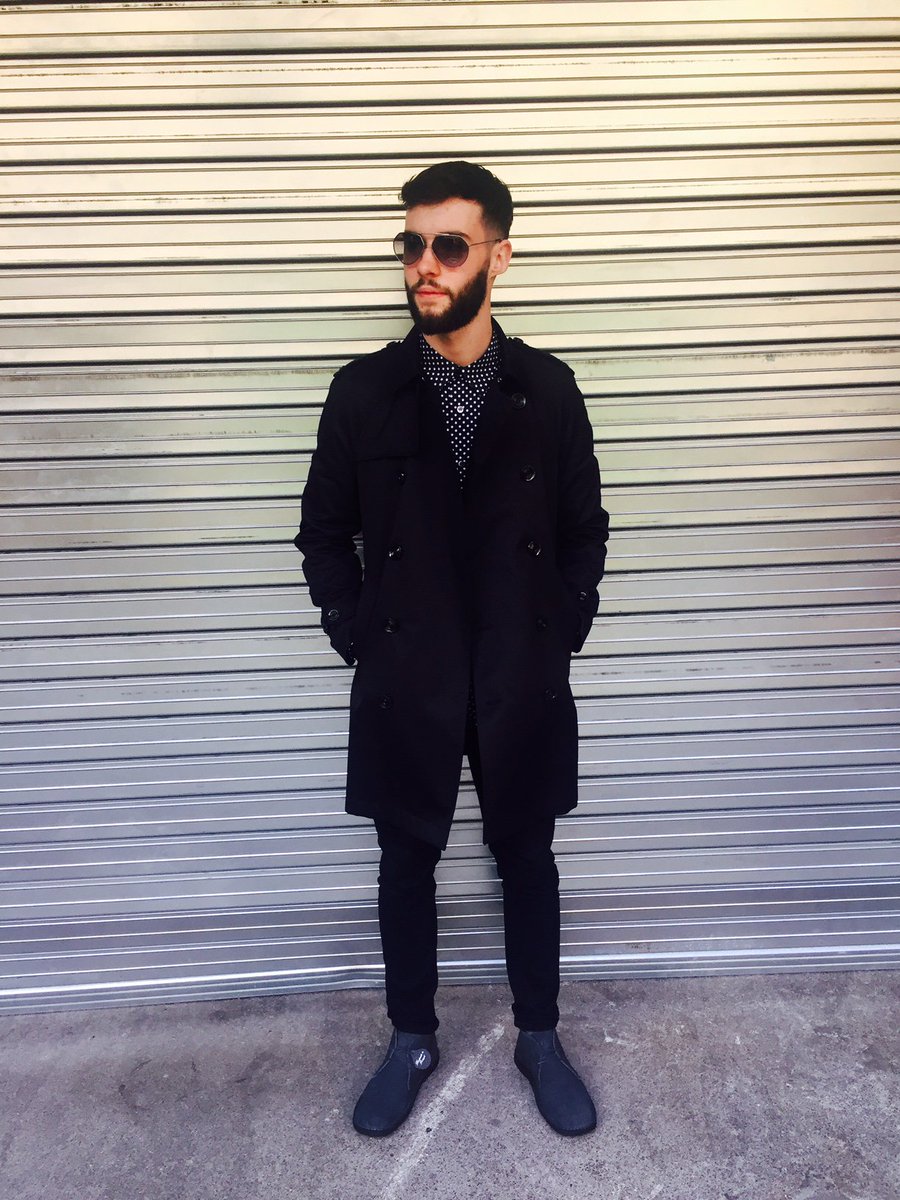 pretty green desert boots black