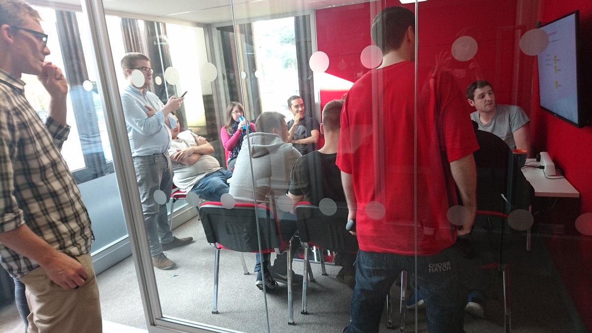 AimeeBuildEmp's tweet photo. Hackathon demos in full swing, with Fred @ToMoCoop @buildempireltd #hackathon #teambuilding #webdev #DevLife https://t.co/x187hbeoer