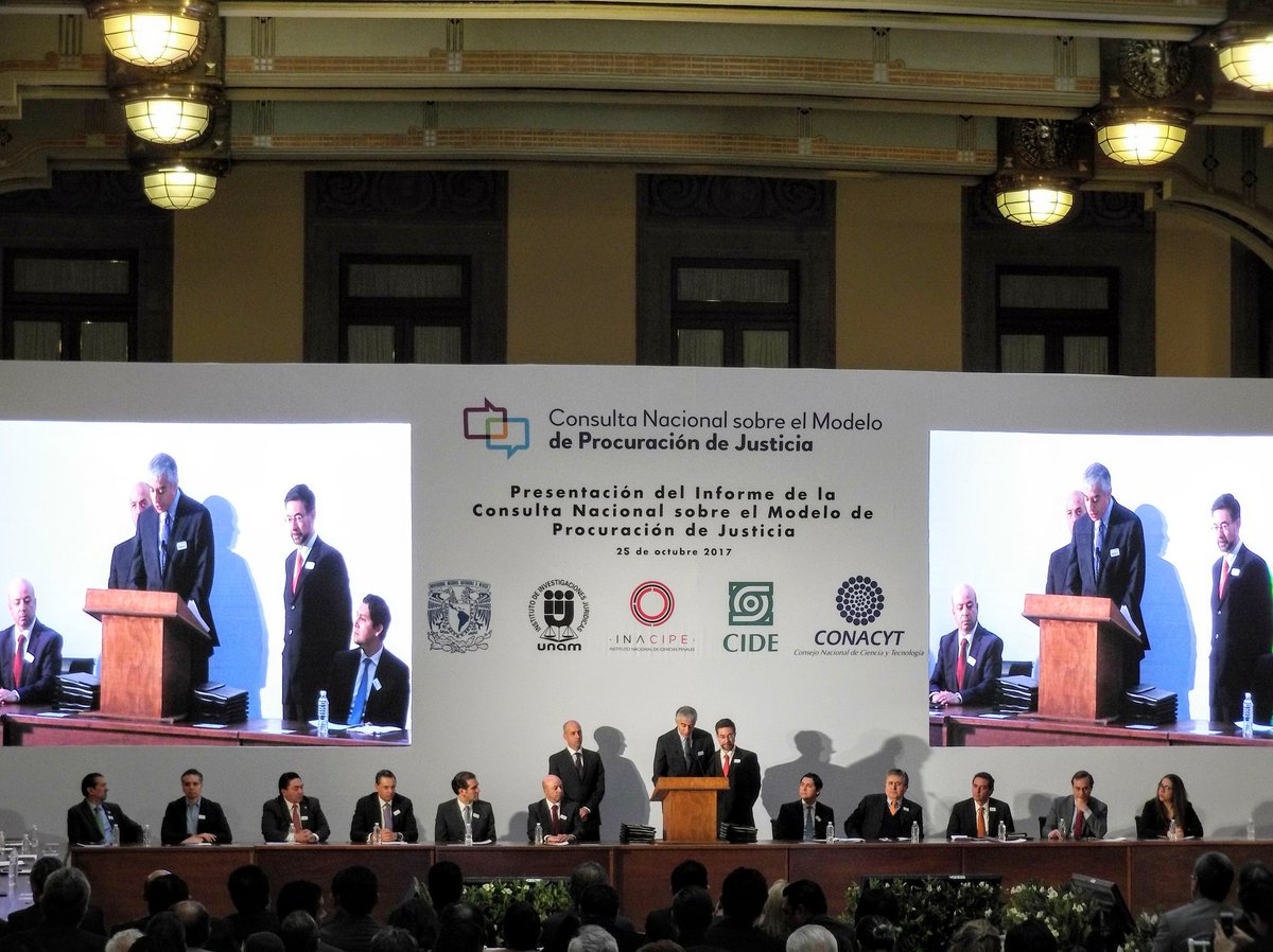 ModeloJusticia's tweet photo. Directores del @IIJUNAM, @INACIPE y el @CIDE_MX encabezan entrega del Informe Ejecutivo de la Consulta #ConstruyamosJusticia. https://t.co/geE1eujHS8