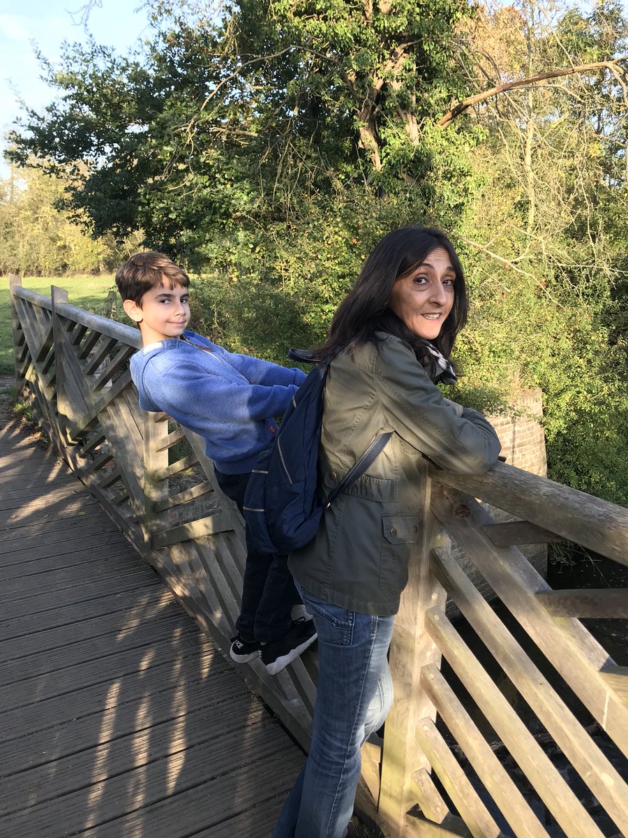 Rudestar069's tweet photo. Afternoon stroll @Forty_Hall with the family. #fortyhall #woods #walk #relaxing #autumn #leaves #sunshine https://t.co/Shgzgd1LOX