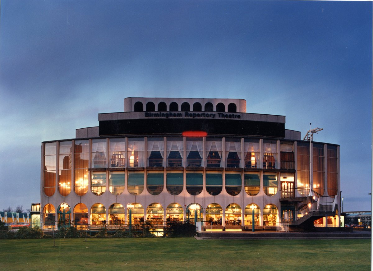 BirminghamRep's tweet photo. For #HistoricTheatresDay here is an image of The REP, designed by architect Graham Winteringham, as it looked when it opened in October 1971 https://t.co/4OhEIMUDkj