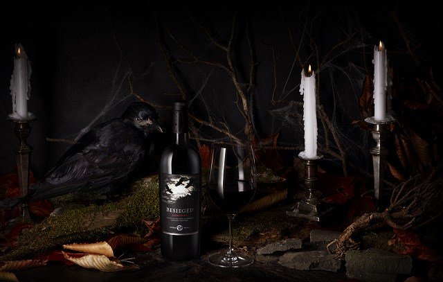 drinkinghistory's tweet photo. Beseiged 2014 by Ravenswood – Wine Wednesday https://t.co/Jo4x1HTQNe https://t.co/M1E1ol4DVZ