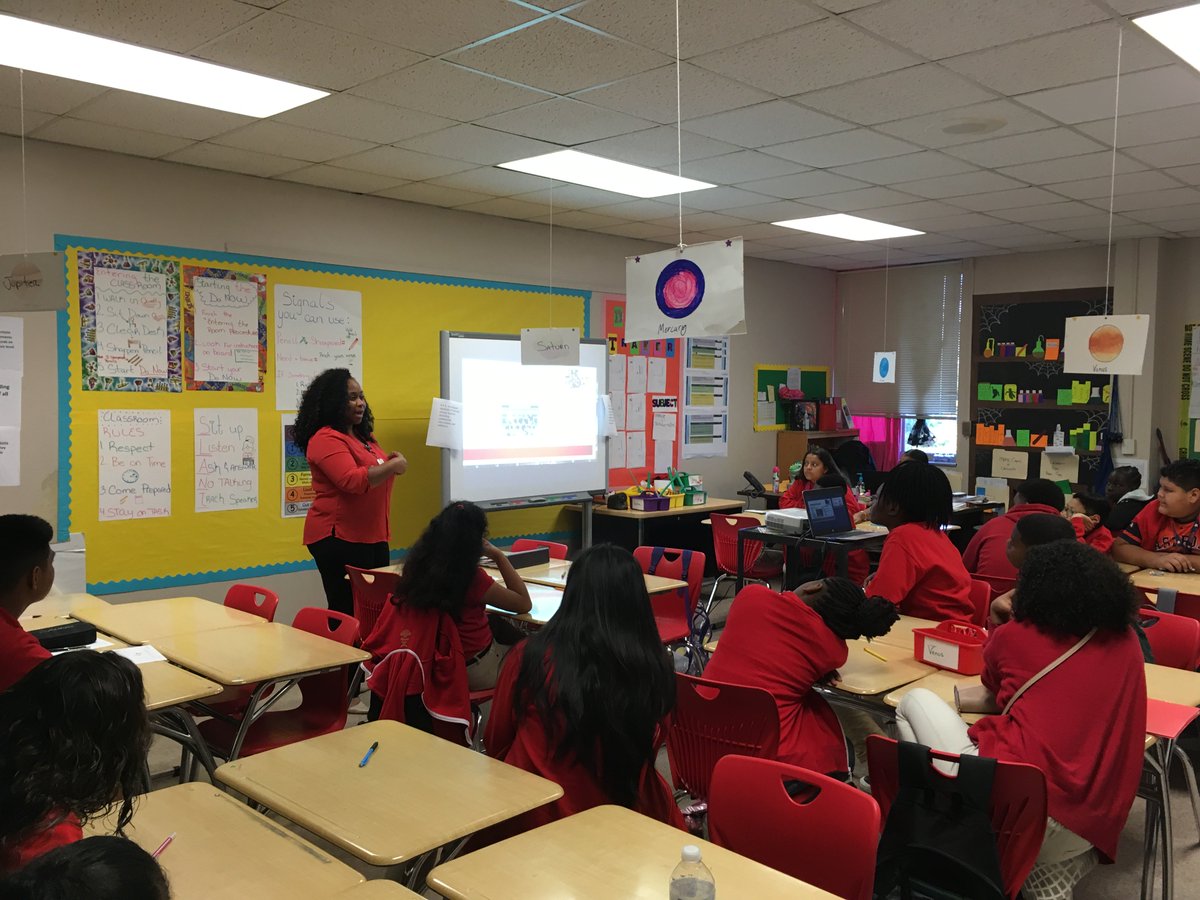 RevereMS_HISD's tweet photo. Thank you @TeachForAmerica and our STEM leaders 4 presenting your accomplishments with our students and providing a direction. @HISDChoice https://t.co/ABcyOmKAZv