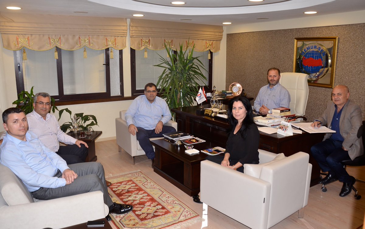 ebsizmir1's tweet photo. Haftalık Yönetim Kurulu Toplantımızı yaptık
@ebsizmir1 @_aliyalcin_ @AliMusaBina @rali35 @lulver @ozgurkaplan2002 @ebrusultannn @latif_selvi https://t.co/bmCVnKlsTv