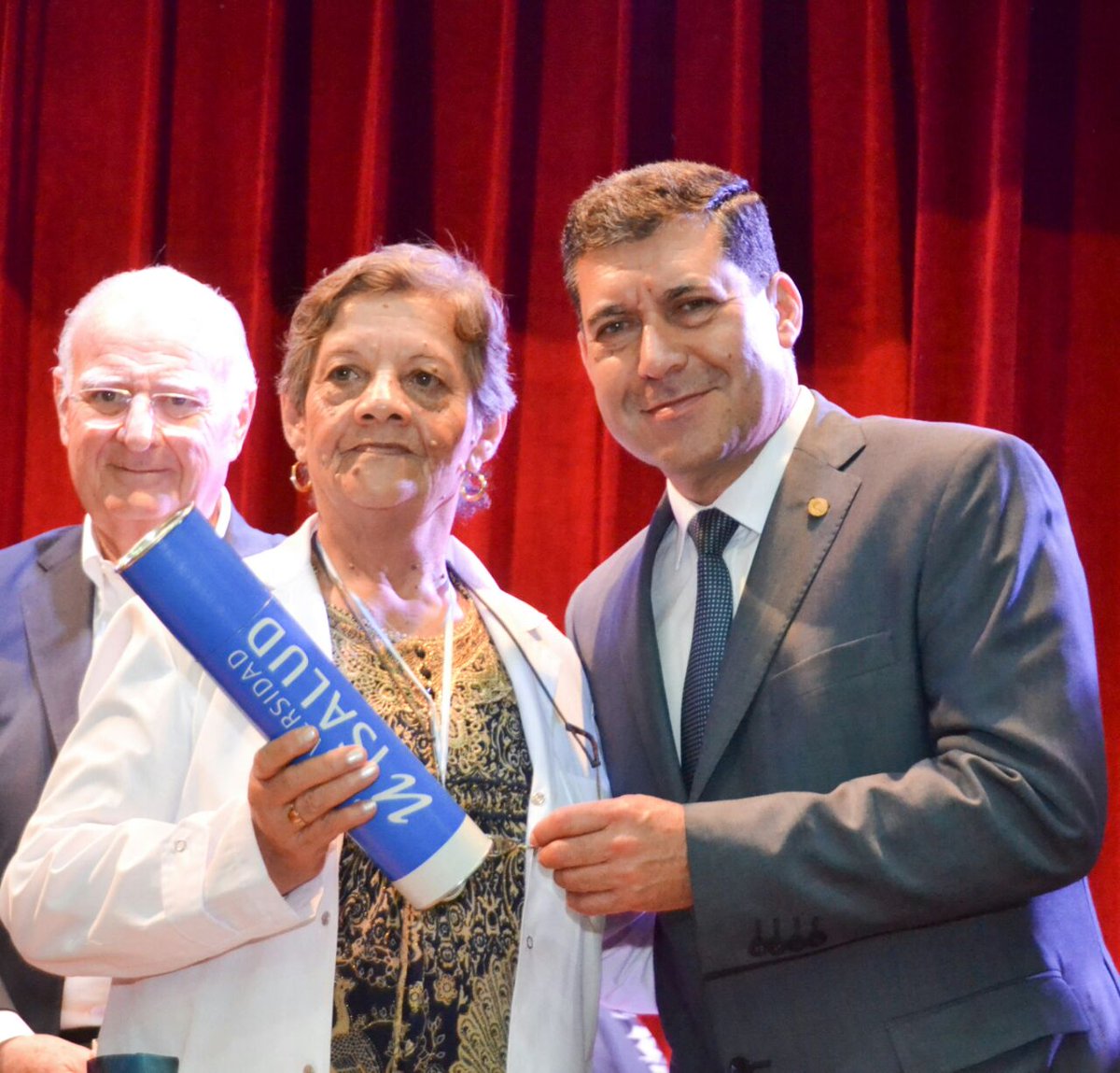 SergioGCasas's tweet photo. Los nuevos enfermeros Universitarios recibieron su diploma, una revalorización a la profesión, son un eslabón clave en el sistema de #Salud. https://t.co/qXkiCOOwaa