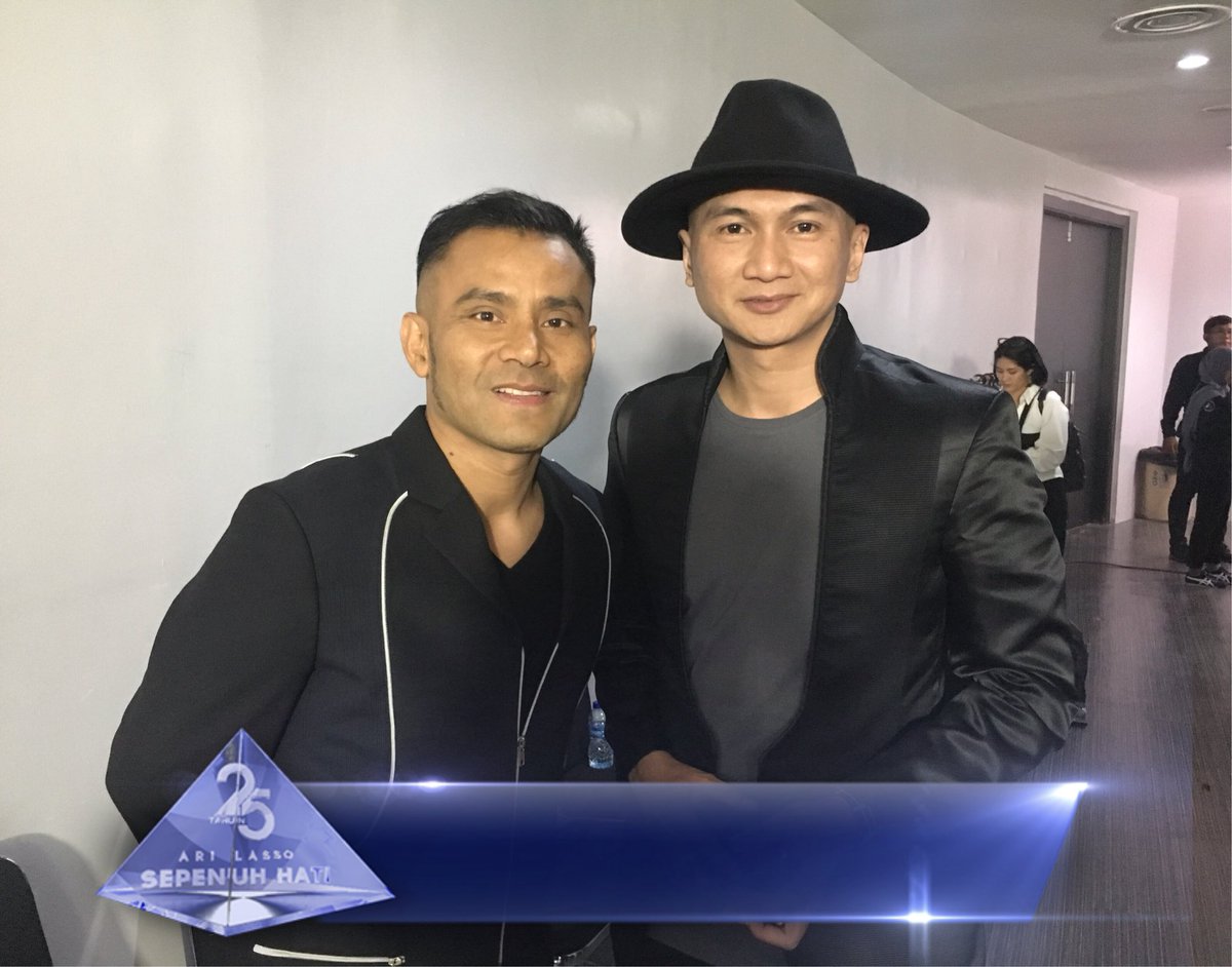 TRANS7's tweet image. Bagaimana jadinya jika mereka berdua berkolaborasi langsung bsm @Ari_lasso? RT jika kalian tak sabar melihat penampilan mereka! #ARILASSO25