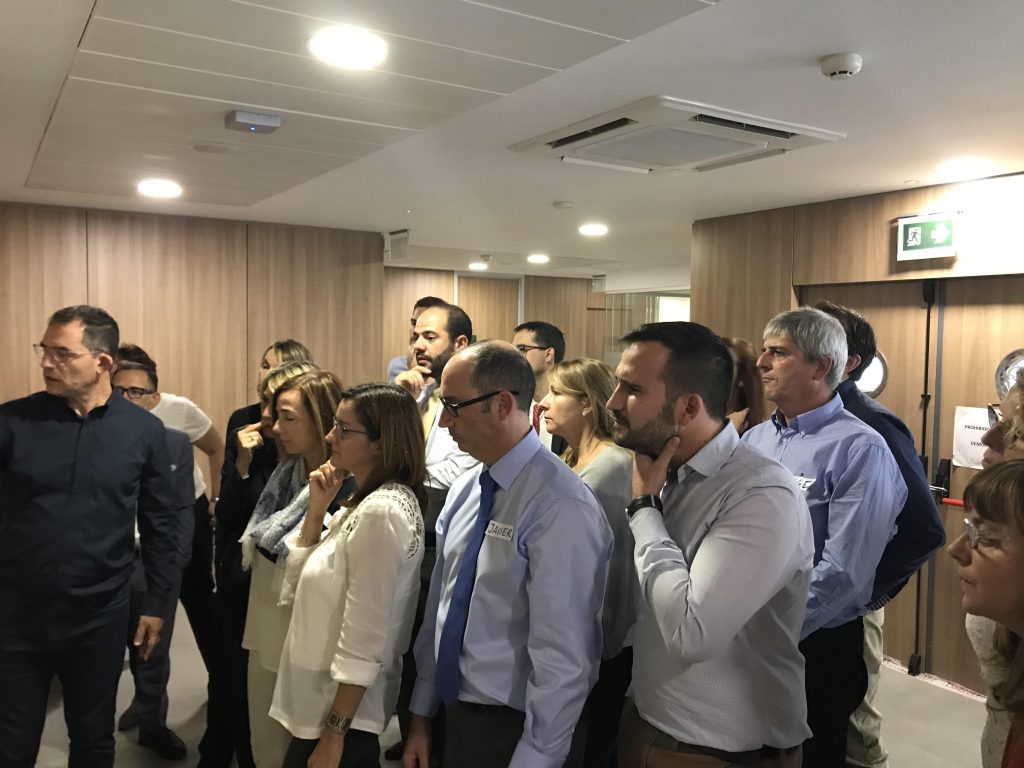 ManuSirvent's tweet photo. Días intensos y provechosos buscando un fin: actualización pedagógica #papceu comprender y servir a #generacionZ https://t.co/Y1rpsHkcMo https://t.co/hls4mcoZzr