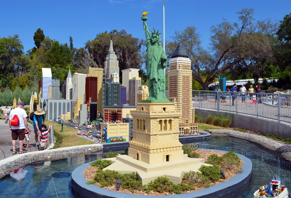 AdventuresByDad's tweet image. It's Official! #LEGOLAND New York theme park opening in Goshen in 2020 - 90 min north of New York City adventuresbydaddy.com/2016/06/18/leg… #familytravel