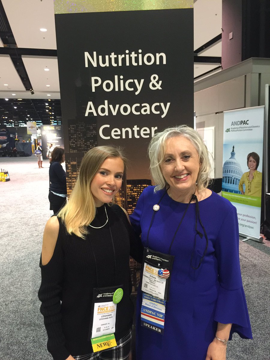 Look who I ran into at FNCE's Centennial Celebration! The one and only Susan Scott, MS RDN! #mentor #ANDPAC #AND #FNCE2017 #FNCE