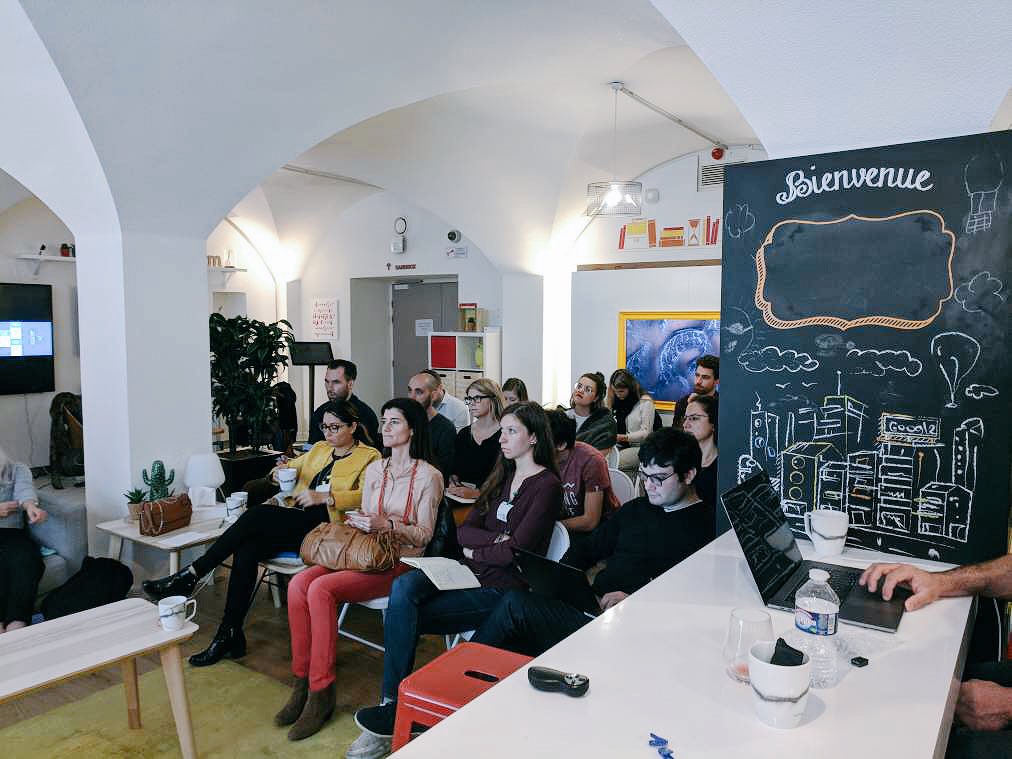 Loumahi's tweet photo. Merci @Gentianeb pour ce workshop inspirationnel sur la thématique "millenials &amp; Travel" by @YouTube . On sait parler "jeuns" maintenant 😂 https://t.co/TkoSgH532G