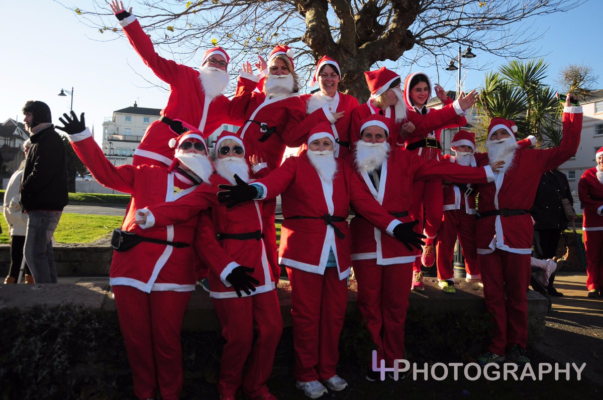 Registration for Santa Dash is now OPEN!  Sunday 3rd Dec, #Ryde #santadash #funrun 🎅🤶🎅
#Christmas2017 #IsleofWight iwhospice.org/events/hospice…