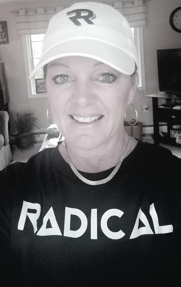 coretrainings's tweet photo. Its an @RetailRadical kind of day! #lovemynewshirt #lovethebusinessowners #cozy #radicalretail #youwantthisshirt ❤❤ https://t.co/zCAkuxlES7