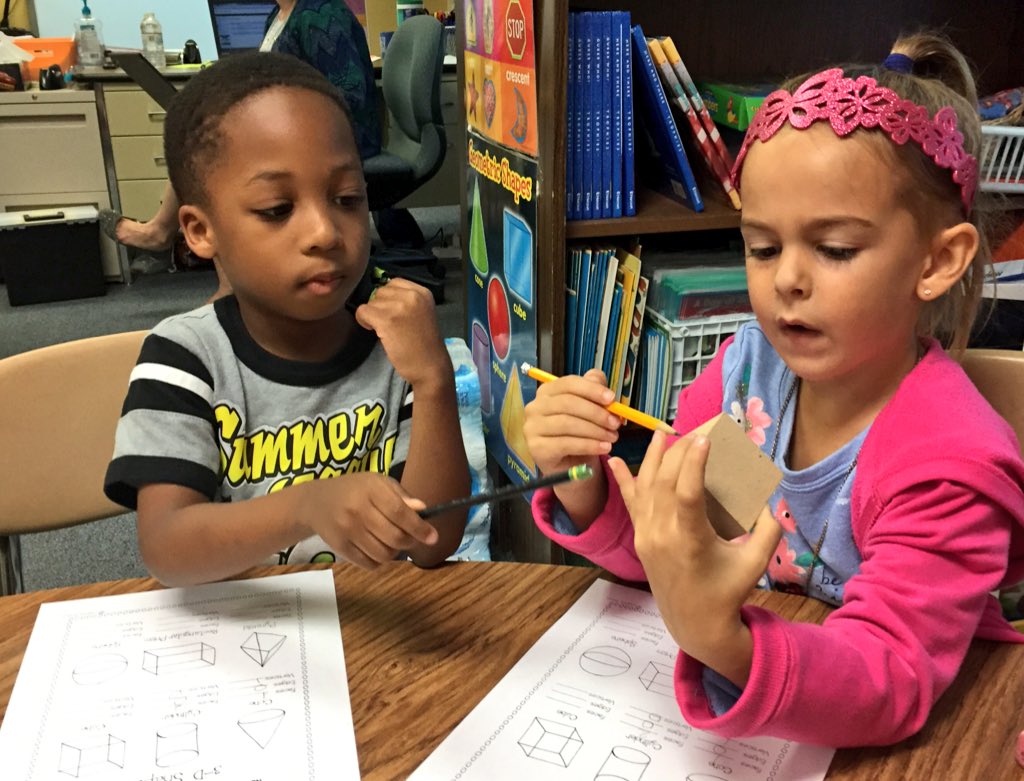 HelmsFirstGrade's tweet photo. Exploring solid figures! #Brassfield #solidfigures #cooperativelearning #handsonlearning #geometry https://t.co/NnLbPXzhrG