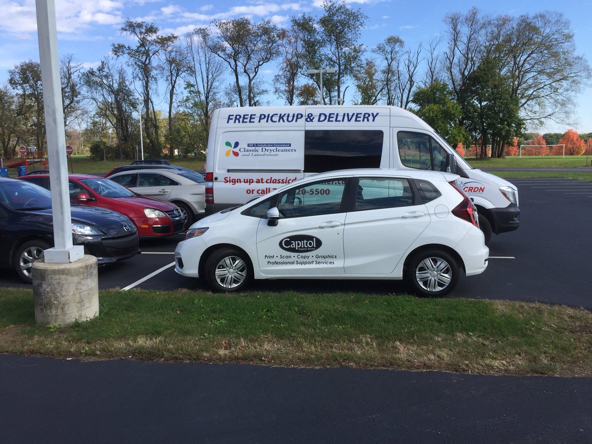 CapitolSupport's tweet image. Enjoying some afternoon networking with @WS_Chamber and @ClassicDryclean!  #networking