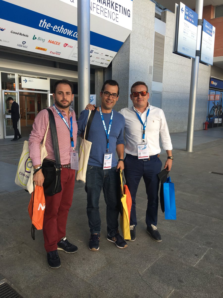 DavidSan_Pedro's tweet photo. Asistiendo un año más al #eShowMAD17
SportBossi S.L #tiendadepor.com
https://t.co/t3q1c9fWzN
👞👟👠 @Andreu_rios @es_manuel https://t.co/CyUytPNSJi