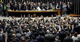 jose_simao's tweet photo. Quem roubou, levanta a mão! https://t.co/mtDCafOQXg