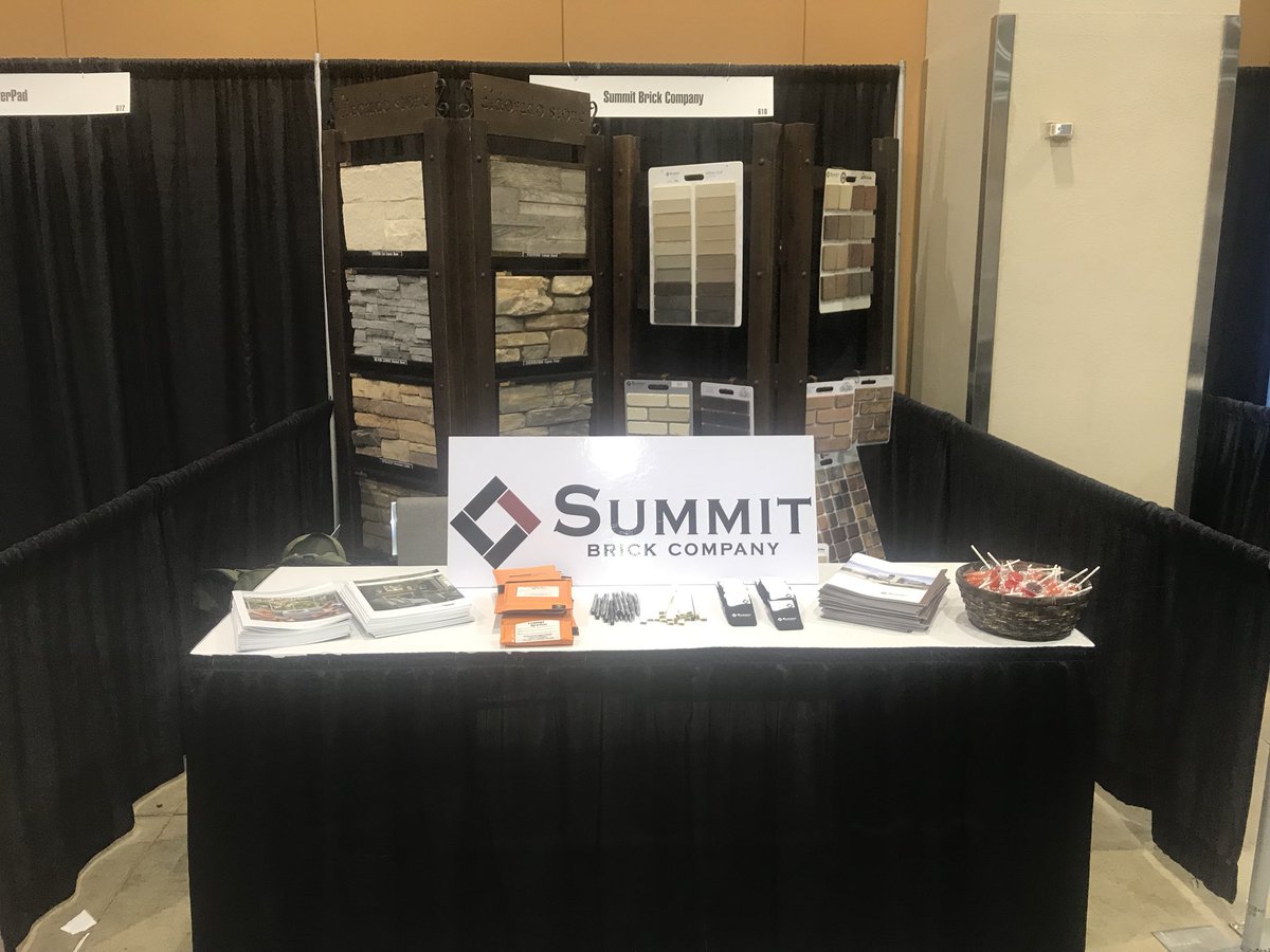 AZBrickNStone's tweet photo. Come visit the @SummitBrick booth featuring @eldoradostone at the Southwest Builders Show @HBACA_AZ https://t.co/smKOA84r5H