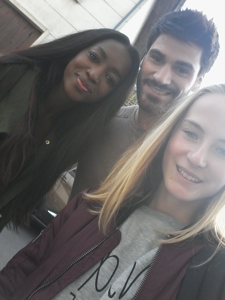 SoutienJordanM's tweet photo. C'est ce genre de moment que je n'oublierais jamais❤ @J_Mouillerac @HapsatouSy encore merci pour tout😘👌 #TeamDab https://t.co/IbKzxwRcsS