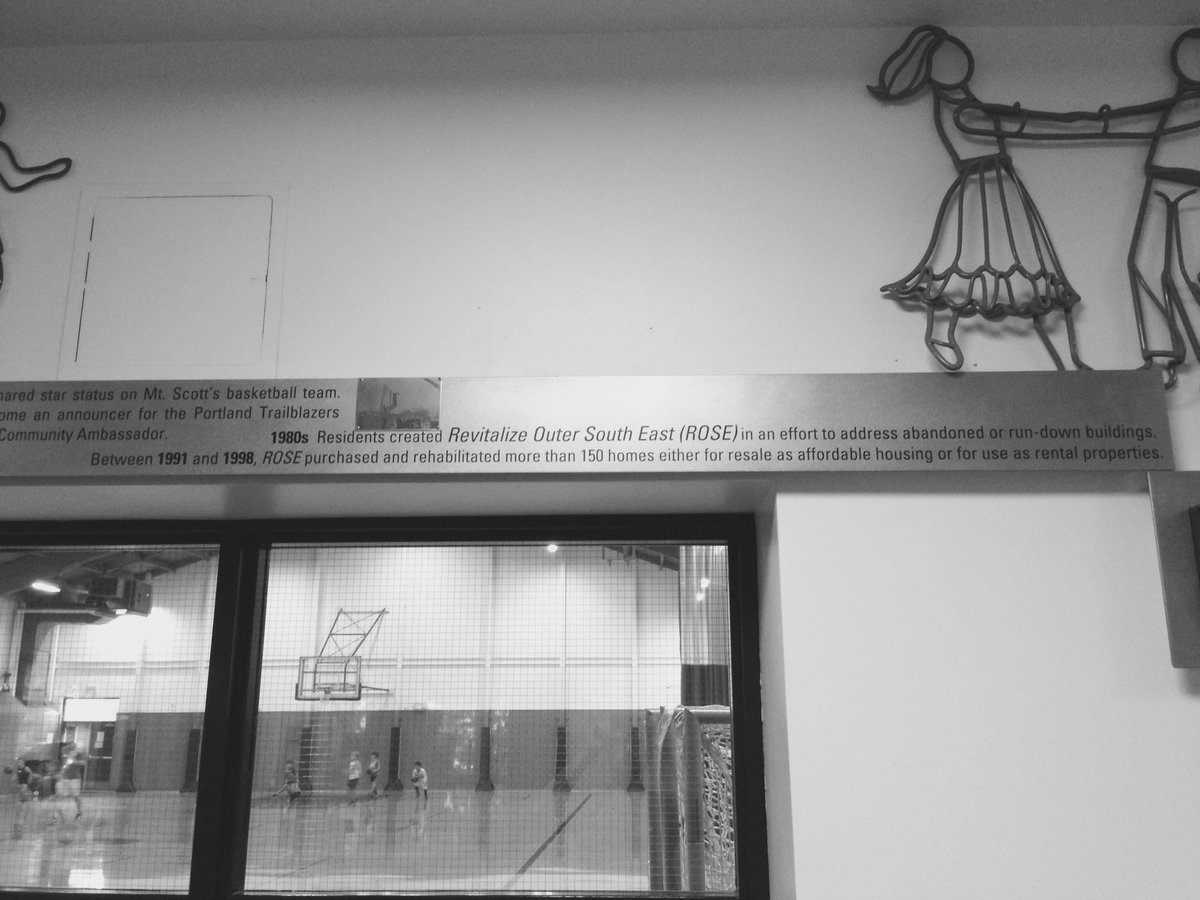 FuckingFoster's tweet photo. History of #fosterarea no.24-27 Boxing, 'Blazers, and the birth of @ROSECDC #stillworkingonpavingandsidewalks https://t.co/WG1L6hyNfg